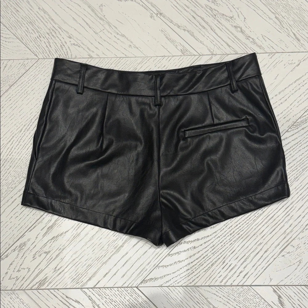 Lioness Mini Faux Leather Black Shorts - Picture 3 of 4